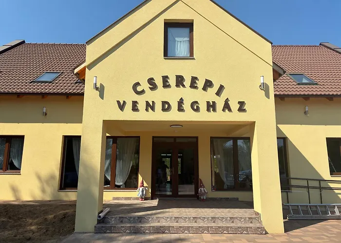 Cserepi Vendeghaz Pensionat *